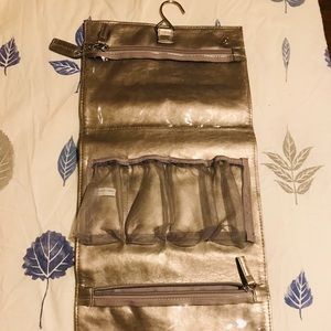 Makeup travel organizer